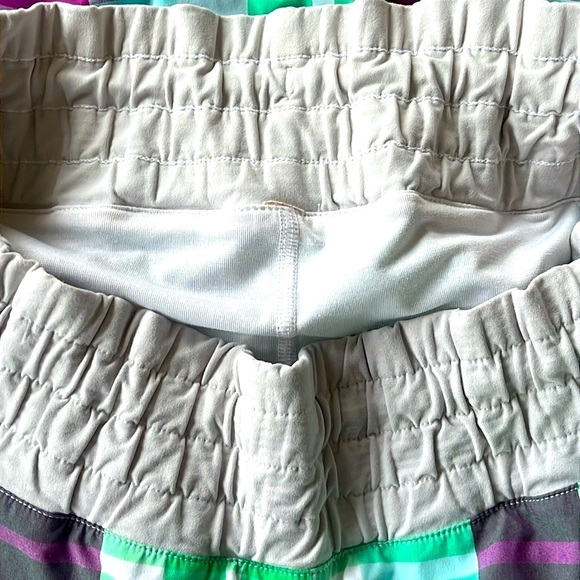 Lululemon Foxy Plaid Tracker Skort Short Green Purple RARE HTF Size 8 Activewear - Picture 12 of 16